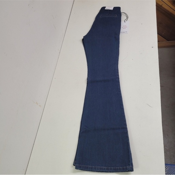 Skinnygirl High Rise Beverly Hills Pull-On Flare Dark Blue Jeans - Picture 3 of 9